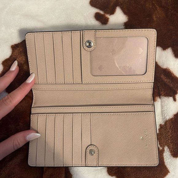 Authentic Kate Spade Morgan Slim Bifold Wallet - Picture 2 of 4